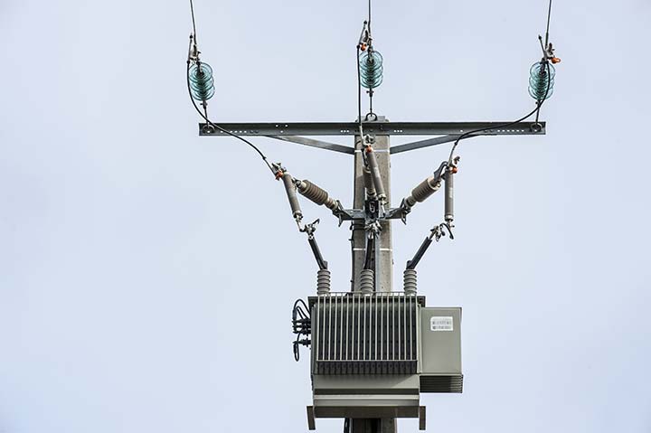 Transformateur De Tension électrique D'une Centrale Puissante