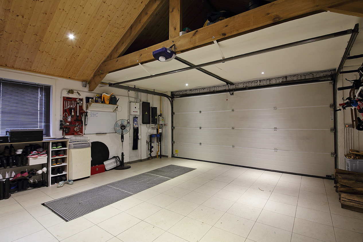 Isolation de garage : les 5 indispensables - SARL Brosset