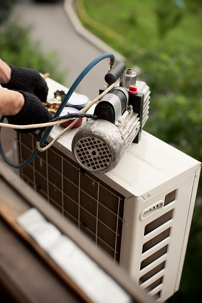 Kit de tirage au vide et recharge de climatisation R32 avec pompe a vi